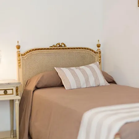 Maritimo Urban Отель *