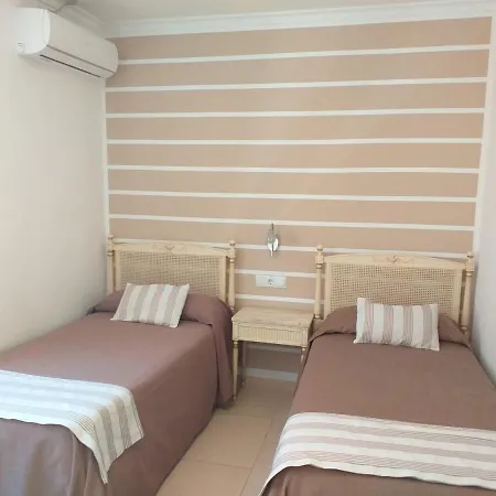 Отель Maritimo Urban Аликанте
